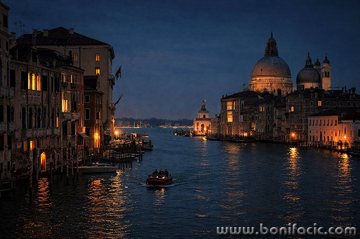 venecijanocna10mal