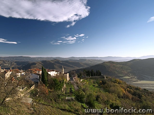 travel___Overhead___Motovun, Croatia.