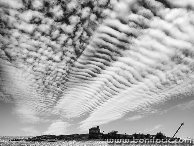 sanmarinomodclouds copy.maltifBW