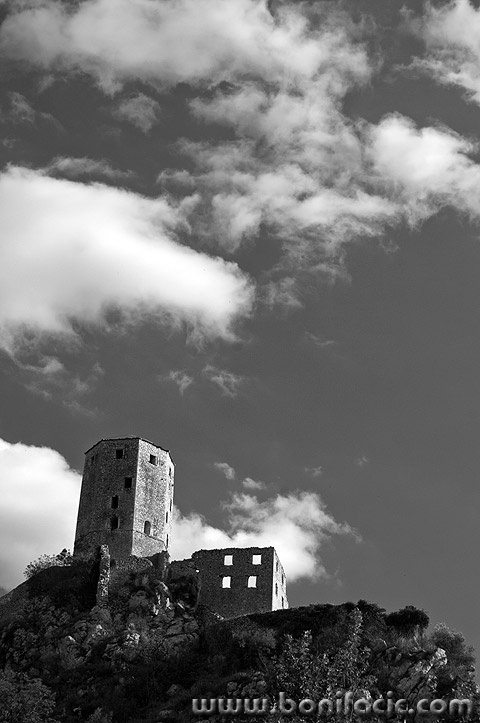 pocitelj24BWmal