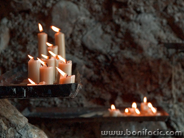 stilllife___Candles On The Wind___Vepric, Croatia.
