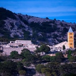 baskacrikvagrobljesvetiivanmal