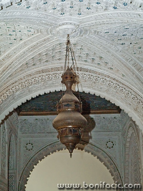 stilllife___Lamp___Bardo, Tunisia.