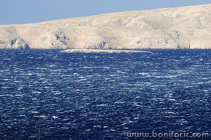 karlobagburamore1mal