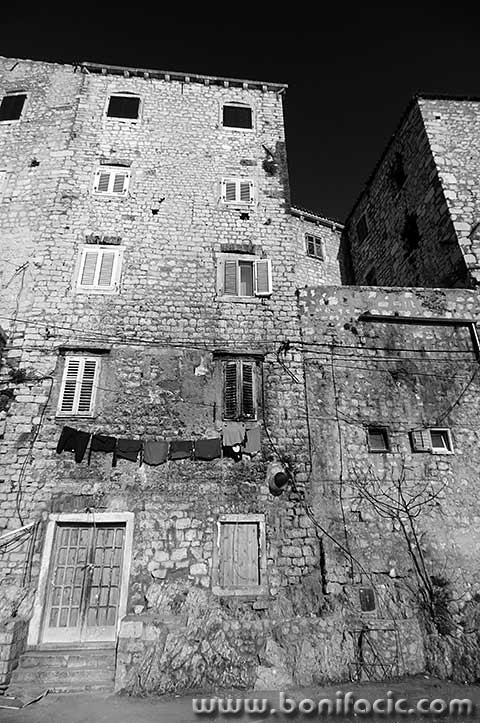 lumixsibenik17BWmal