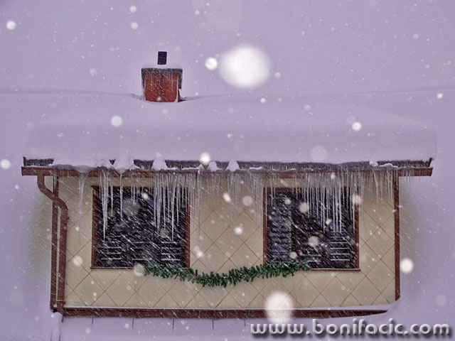 stilllife___Windows___Crni Lug, Croatia.