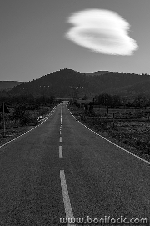 cestaoblak6bwmal