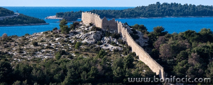 grebastpano1mal