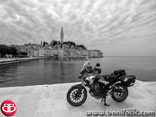 hrovinj3BWmal