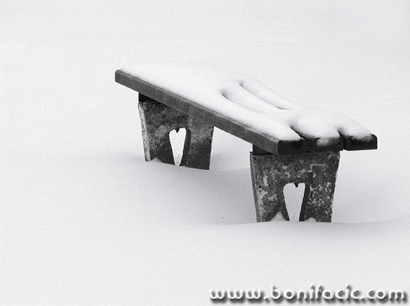 bw___Banquette___Plitvice, Croatia.