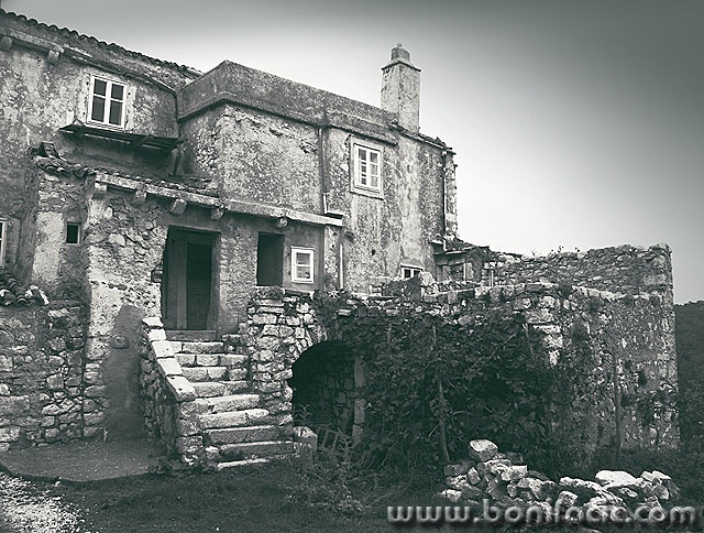 bw___Keepsake___Lubenice, Croatia.