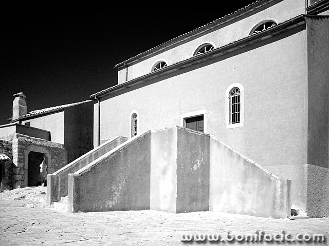 bw___Little Plaza___Lubenice, Croatia.