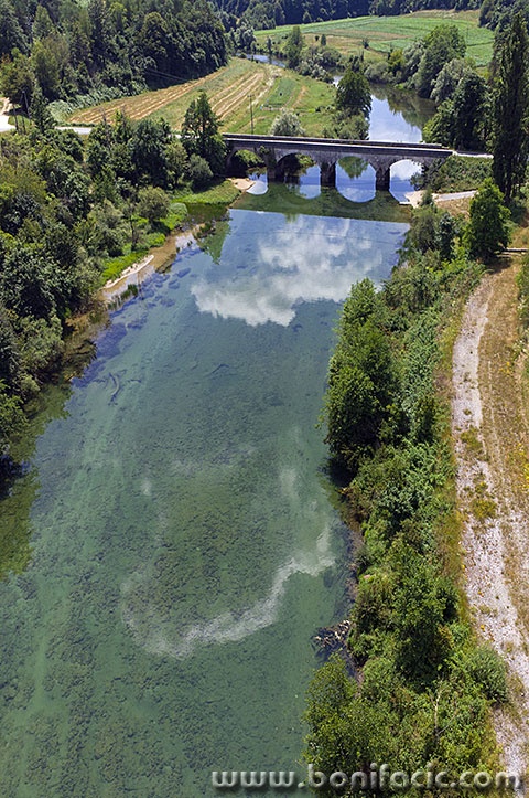 lesceaerial2mal