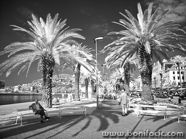 bw___Seaside___Split, Croatia.