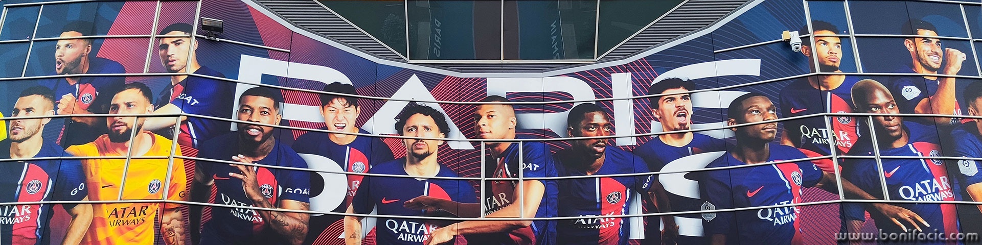 pariz5panomal