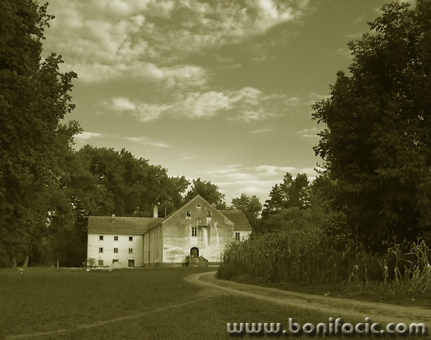 bw___Spa___Lesce, Croatia.