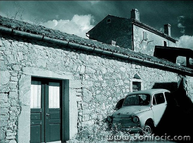 bw___Village___Brzac, Croatia.