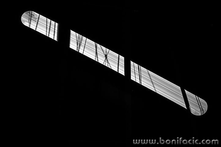 moontrails2bwmal