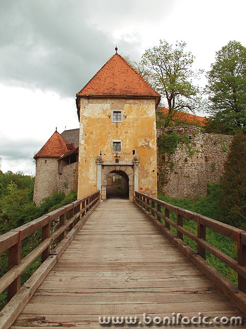 travel___Adit___Ozalj, Croatia.