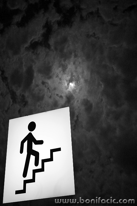moonstairs1bwmal