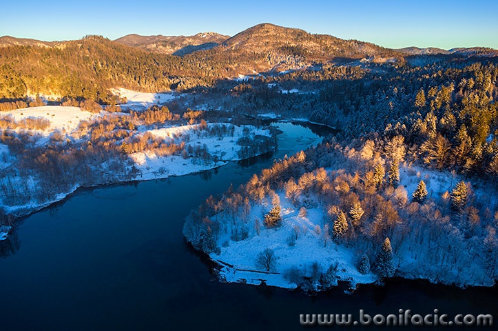 mrzlavodicasnigaerial6mal