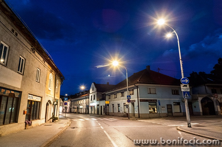 ogulinstreetnight1mal