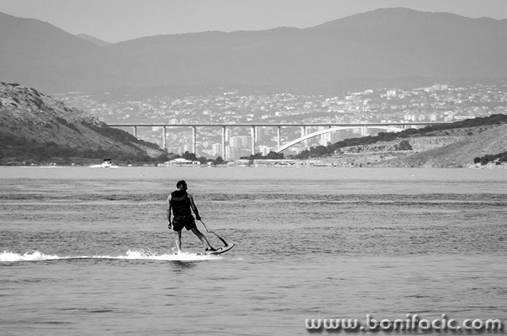 boardmost11bwmal
